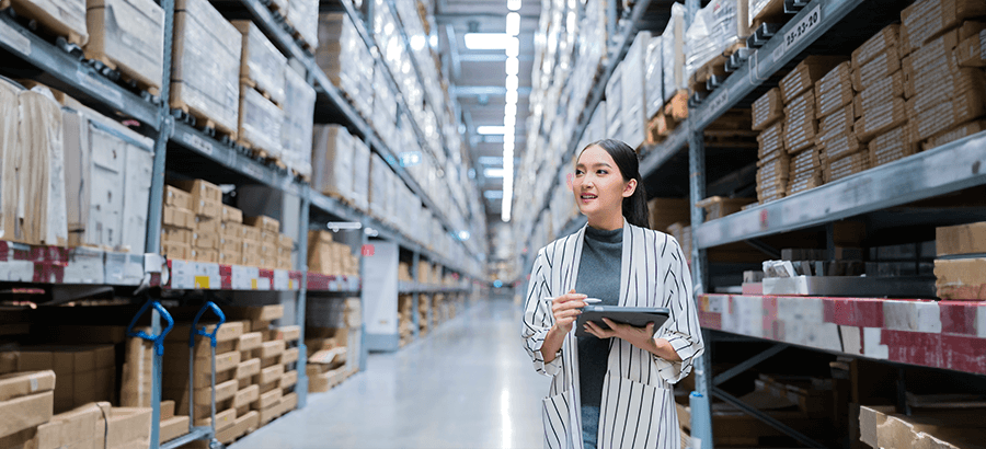 matthew_gordon_box_the_benefits_of_inventory_management_in_erp_900_x_410
